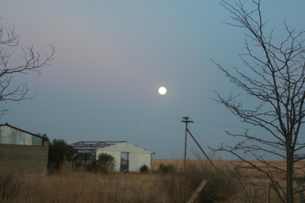 Akwela Guest Farm Hotel Bloemfontein Exterior photo