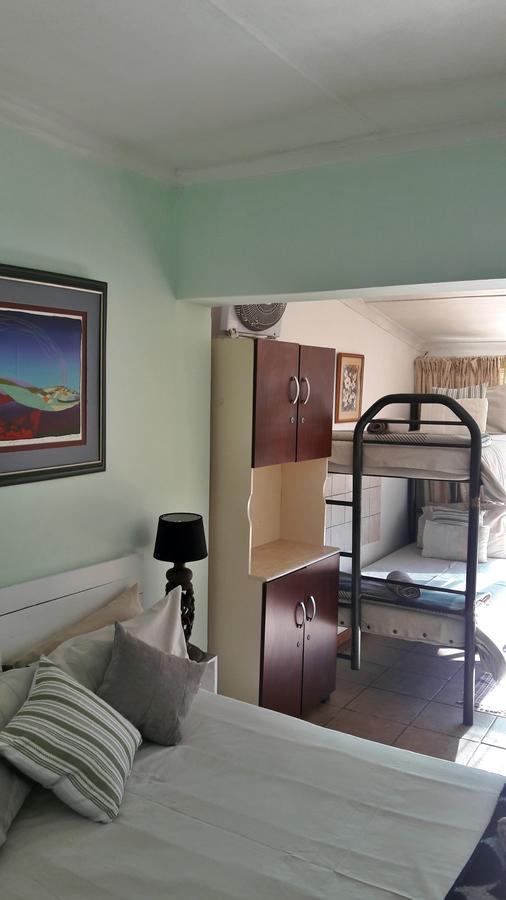 Akwela Guest Farm Hotel Bloemfontein Exterior photo